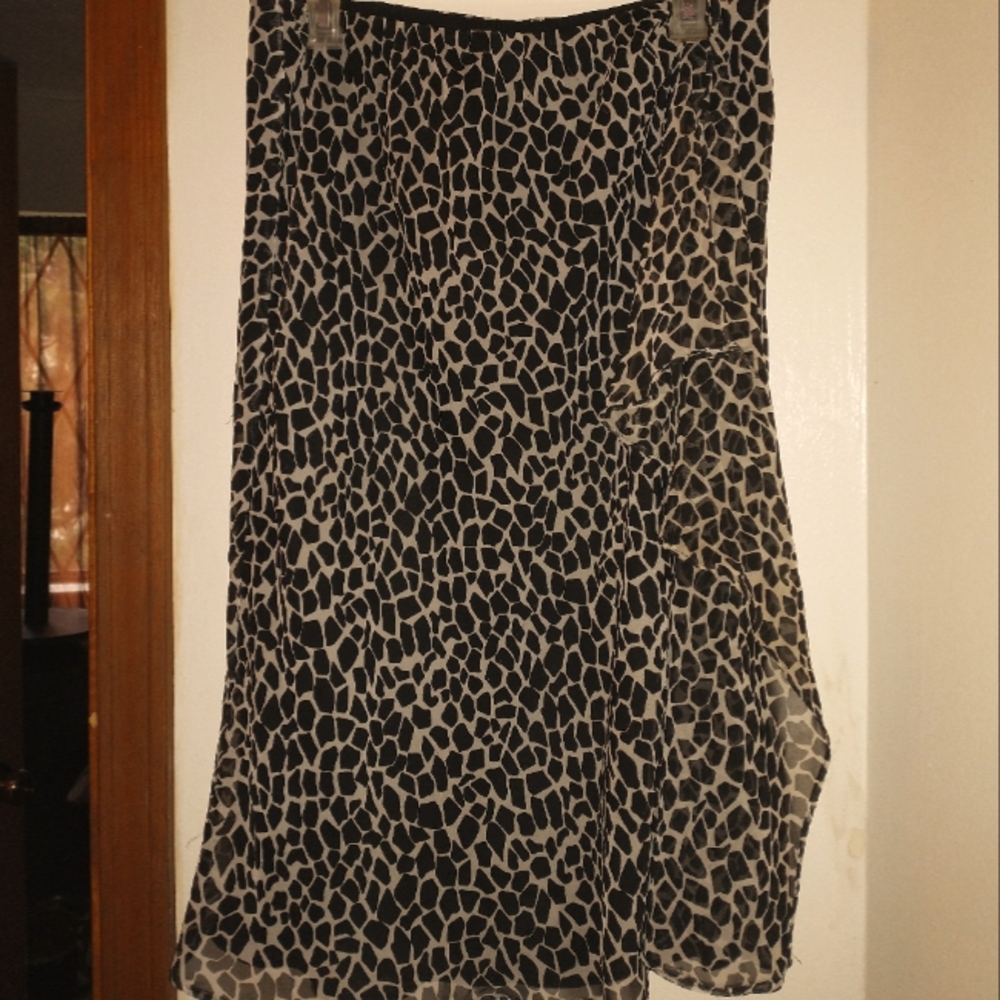 Women's black and white leopard print skirt